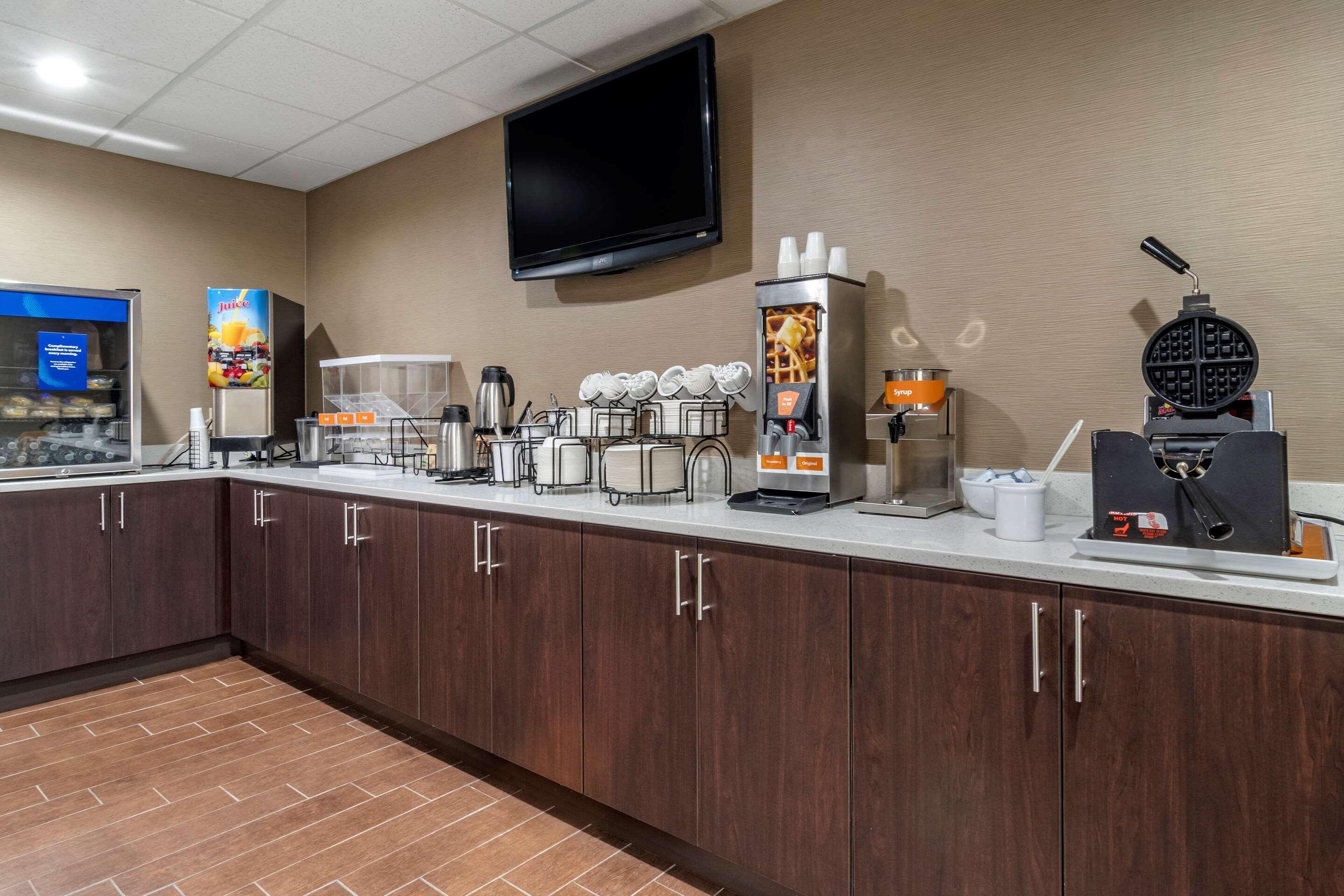 Comfort Inn & Suites Oxford South Exteriér fotografie
